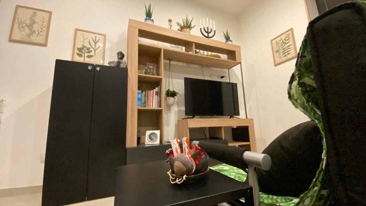 Officinale Rome Apartment, Pineta Sacchetti Εξωτερικό φωτογραφία